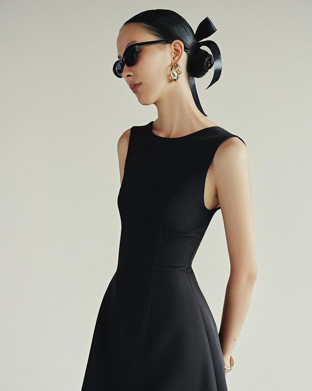 A Chic Wardrobe Staple The Classic Midi Dress